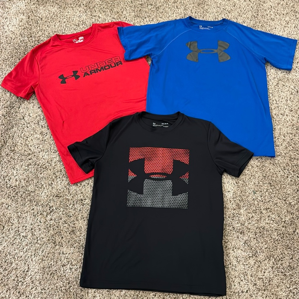 Under Armour t-shirt - bundle of 3